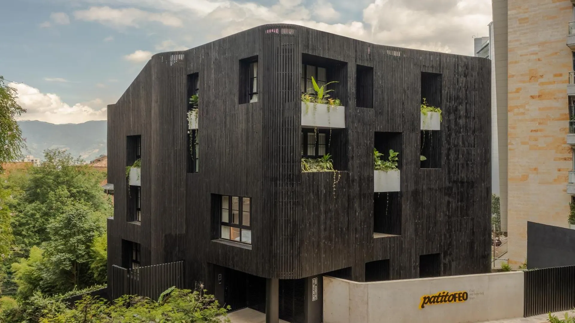 Apartment Patito Feo - Poblado Medellín Colombia