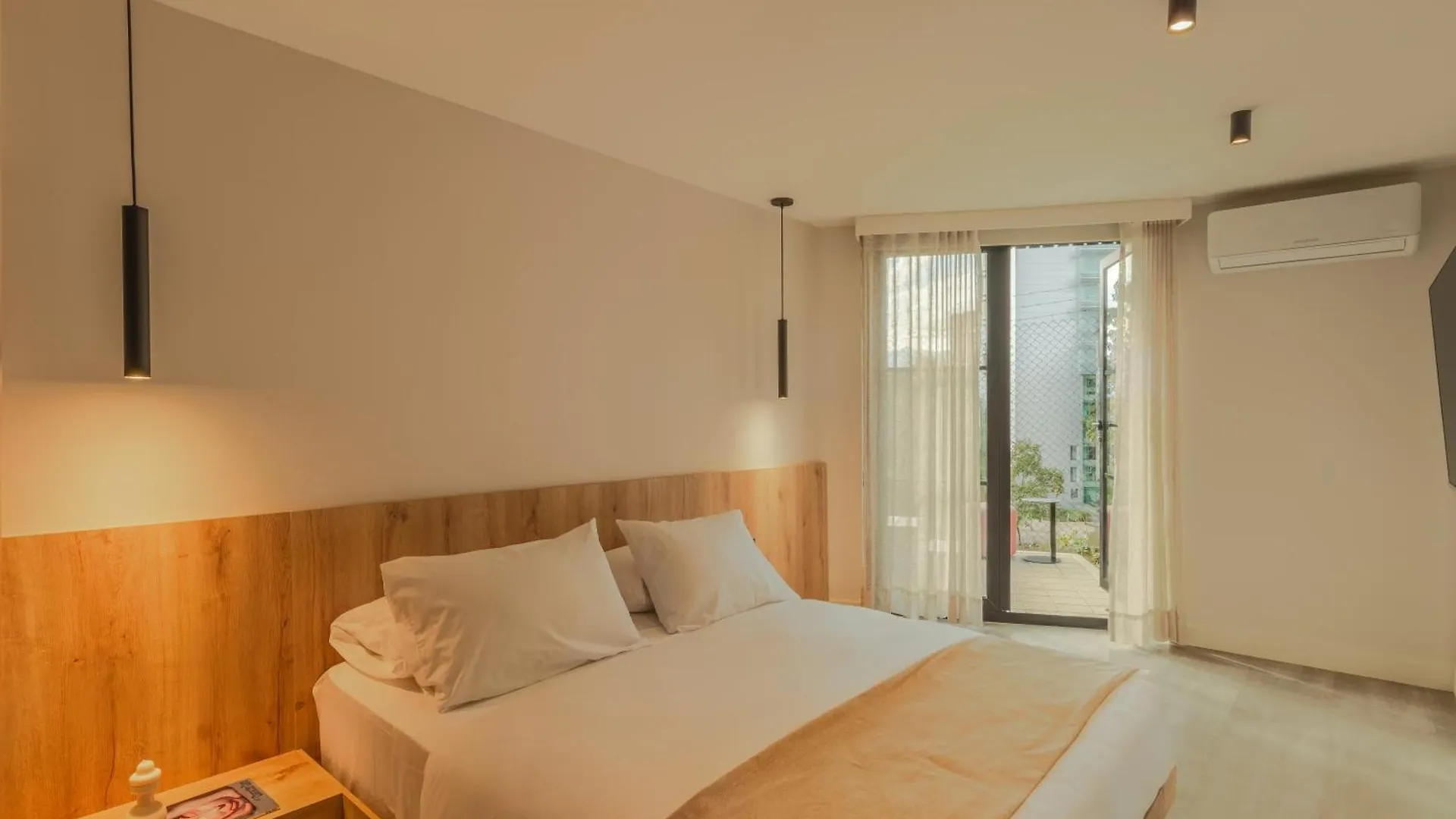 Apartment Patito Feo - Poblado Medellin 0*,